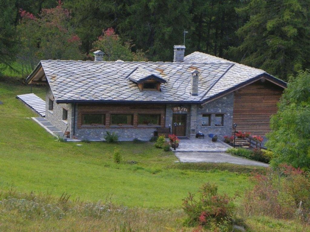 Hotel Les Granges La Thuile Kültér fotó