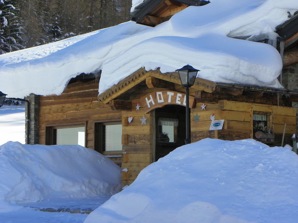 Hotel Les Granges La Thuile Kültér fotó